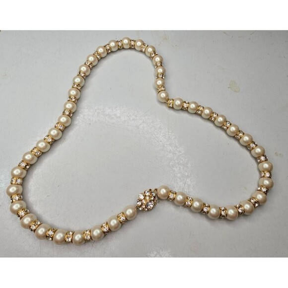 Kate Spade New York Faux Pearl & Ronde Rhinestone Box Closure Necklace 31.5" - Picture 1 of 5